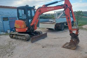 Escavatore kubota 35