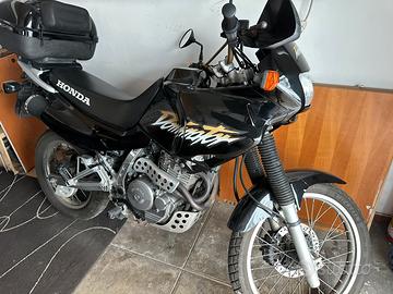 Honda Dominator