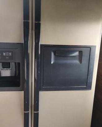 Frigorifero tipo americano LG