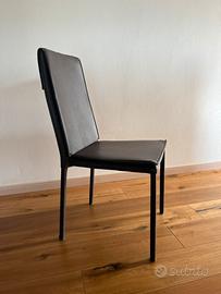 Set di 4 sedie in finta pelle