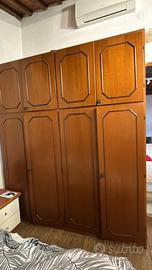 Armadio in legno massello – stile classico