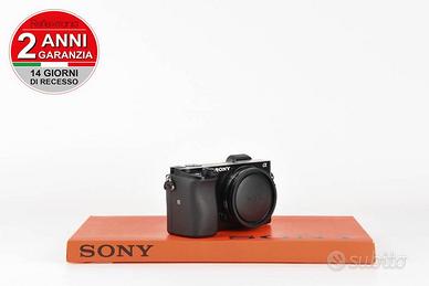 Sony A6100 USATO GARANTITO PER DUE ANNI