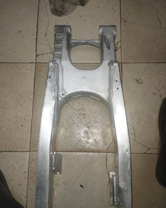 Suzuki RM forcellone swingarm  37F50