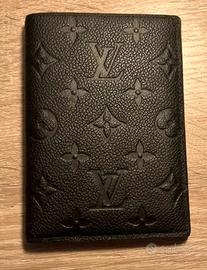 Porta documenti porta passaporto Louis Vuitton LV