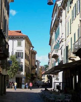 Varese bilocale tutto incluso 700eu