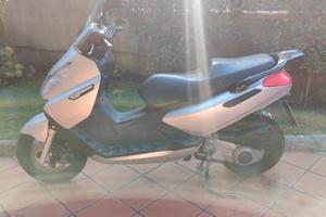 Piaggio X7 300