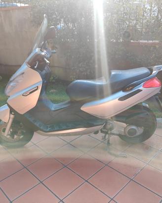 Piaggio X7 300