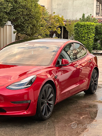 Tesla Model 3 Performance rossa – 2020 – 82.500 km