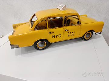 modellino Taxi New York 