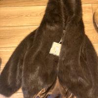 Pelliccia marrone con cappuccio nuova