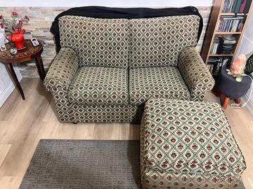 Divano letto e pouf