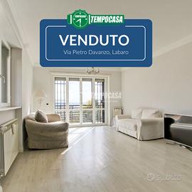 Quadrilocale ristrutturato con box auto, Via Pietr