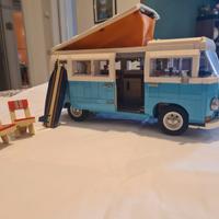 LEGO Icons 10279 - Camper van Volkswagen T2
