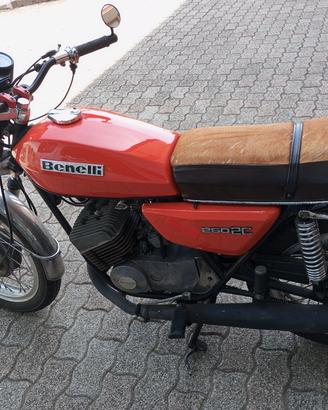 BENELLI 250 2C