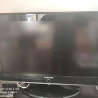 Televisore Samsung 32 pollici LCD