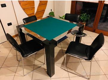Tavolo da gioco con sedie MODERNARIATO.