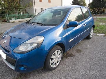 Renault Clio 1.2 16V 3 porte Confort NEOPATENTATI