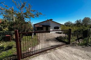 Indipendente con giardino, garage e cantina