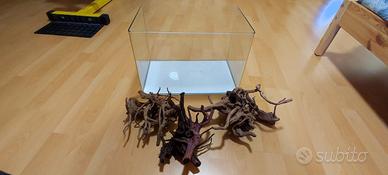acquario 35lt con tronchi