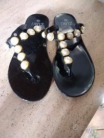 ciabatte infradito cn decorazione in perle.