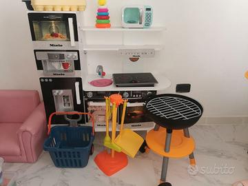 Cucina giocattolo Miele in legno con barbecue..