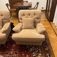 Coppia poltrone vintage velluto beige capitonné