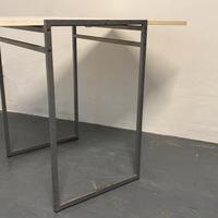 Tavolino richiudibile in legno bianco  e metallo