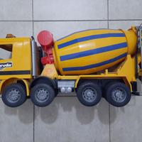 Bruder Mercedes Benz Actros betoniera