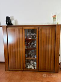 Mobile credenza