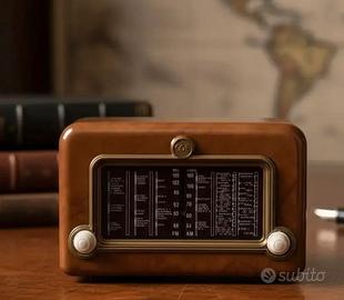 Radio vintage in miniatura