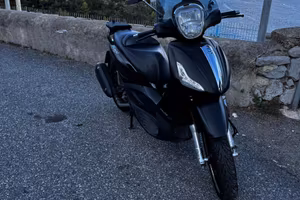Beverly 300 Police