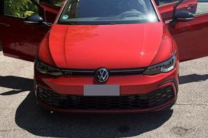 Volkswagen Golf 2.0 TSI GTI DSG rossa