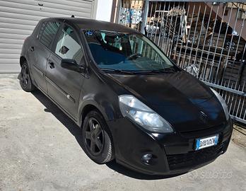 Renault Clio adatta per neopatentati