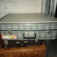 Valigia Anni 30 vintage di cartone.