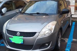 Suzuki swift 2012 Hatchback solo ricambi