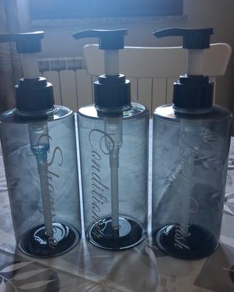 Contenitori per shampoo , sapone intimo , e balsam