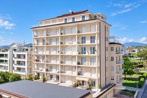 3 LOCALI A SAN BENEDETTO DEL TRONTO