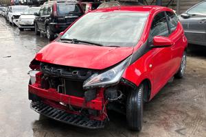 TOYOTA AYGO 1.0B - ANNO 2015 - PER RICAMBI