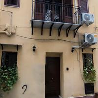 Palazzina indipendente zona Papireto