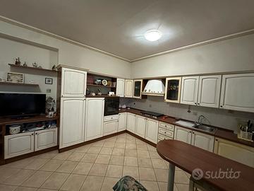 Arredamento completo per appartamento
