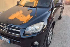 toyota rav4 3 serie automatica buone condizioni