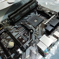 Scheda Madre + CPU Ryzen 3700X + 16 GB RAM