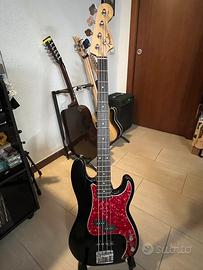Basso Squier by Fender P/J