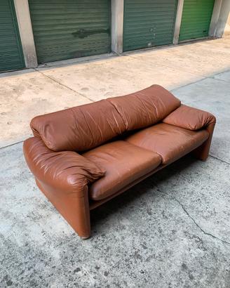 Maralunga divano in vera pelle design Magistretti