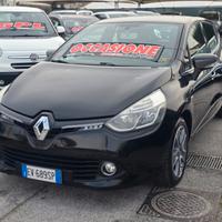 Renault Clio 1.2 75CV 5 porte Costume National