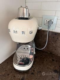 Macchina caffe Smeg bianca/panna