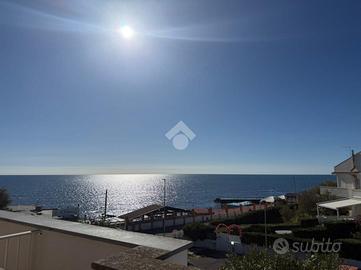 PORZIONE DI QUADRIFAMILIARE A SANTA MARINELLA