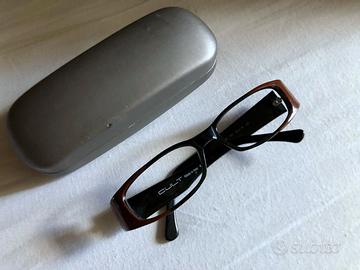 Montatura nero-marrone CULT con astuccio. No vetri