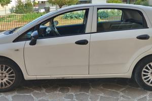 Fiat Grande Punto 1.4 Metano (2009) – Neopatentati