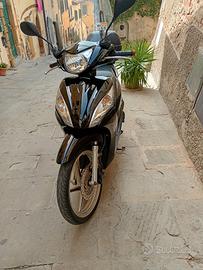 Scooter Honda Vision 110 